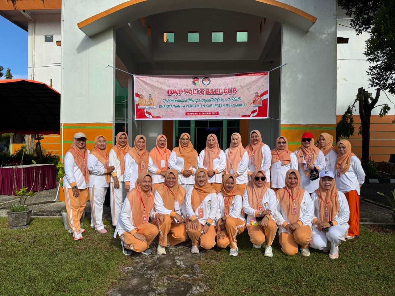 Peringati HUT ke-26, DWP Mukomuko Gelar Perlombaan Voli 