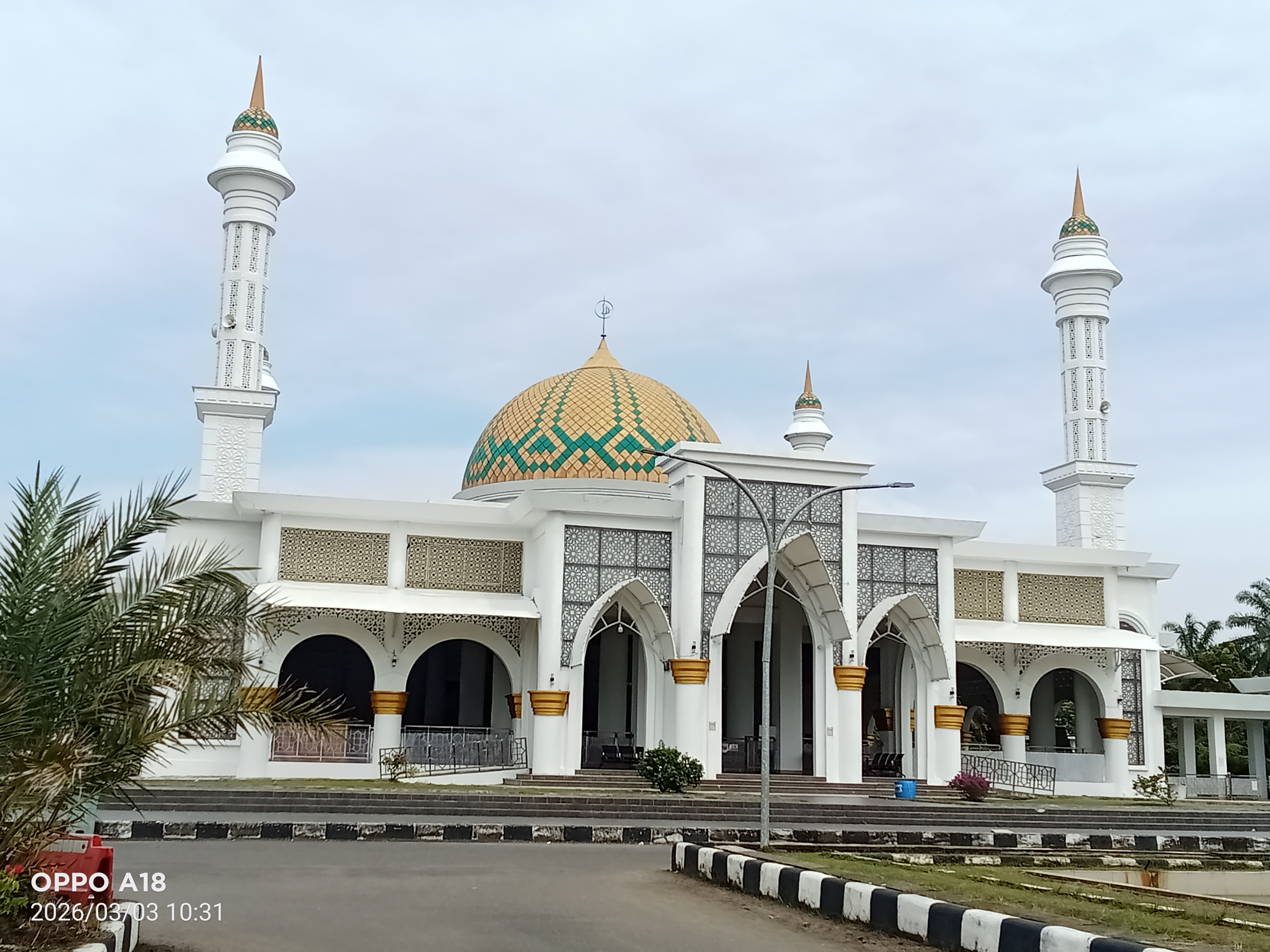 Pemkab Mukomuko Kembali Renovasi Masjid Agung Mukomuko 