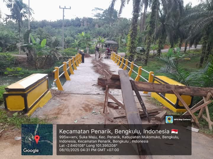Pemkab Mukomuko Selesai Bangun Jembatan di Desa Suka Maju 