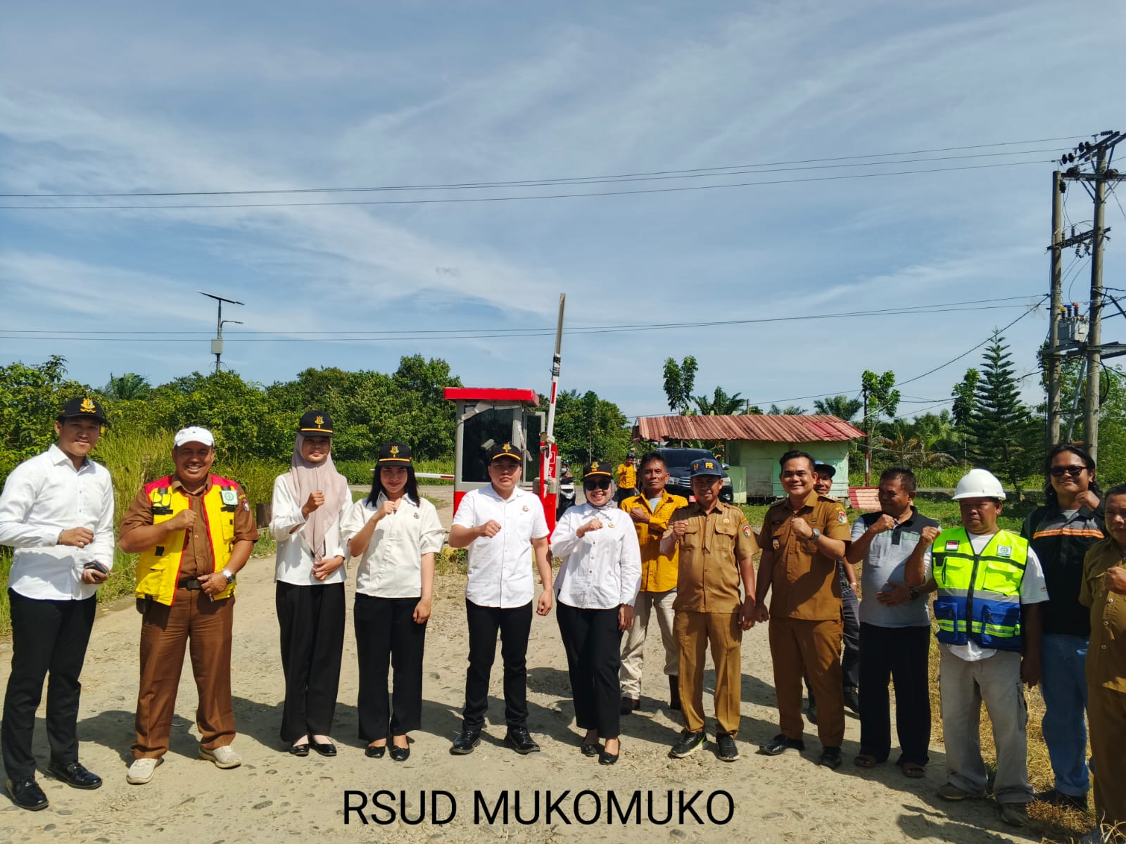 Tingkatkan Layanan Kesehatan, Pemkab Mukomuko Bangun Jalan Depan RSUD Mukomuko 